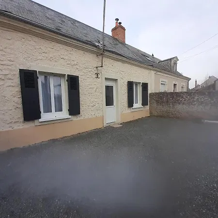 Le Blason Du Poete Feriehus Mayet