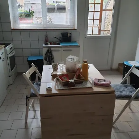 Le Blason Du Poete Feriehus Mayet