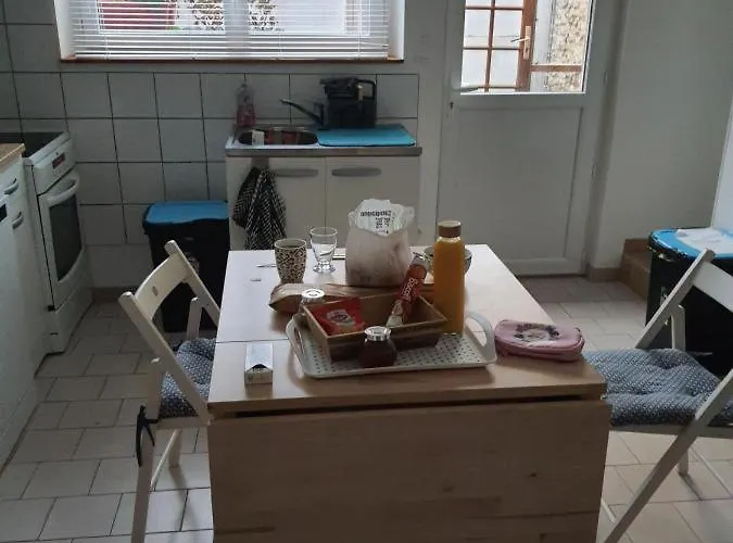 Le Blason Du Poête Hébergement de vacances Mayet